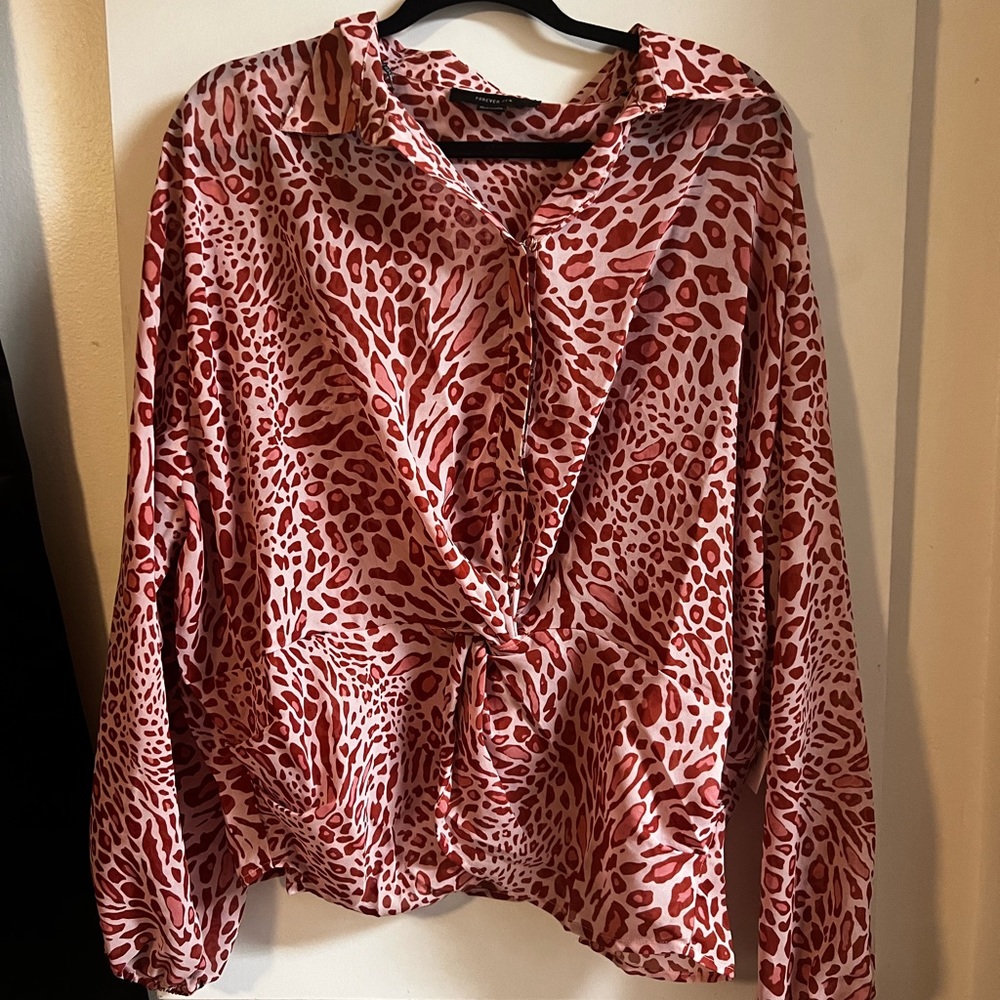 Twist front top